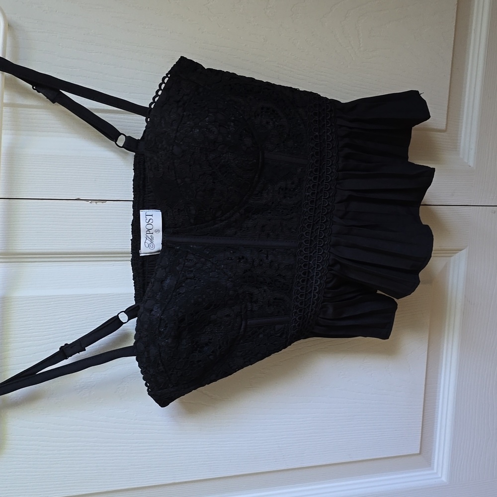 Crop Black Lace Tank size S